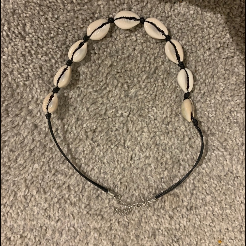 Shell necklace